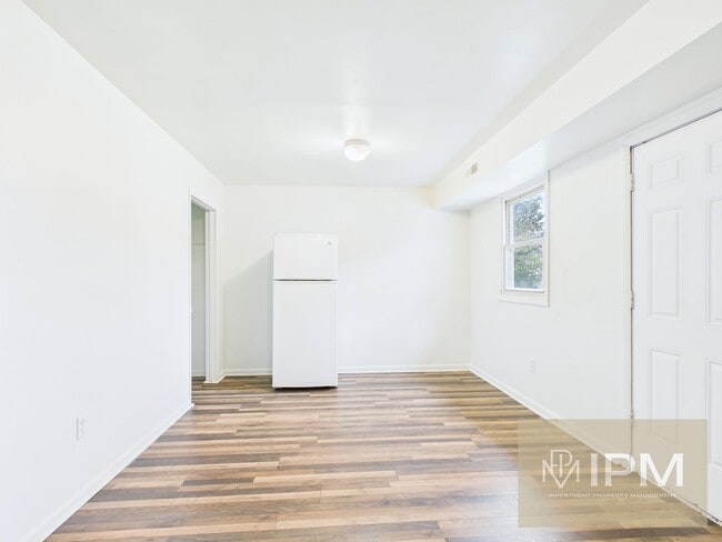 Foto del edificio - Available Now! Cozy 3 Bedroom, 1 Bath Town...