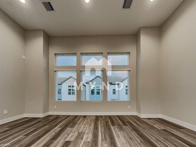 Building Photo - 3 br, 2.5 bath House - 2915 Sherwood Green Ln