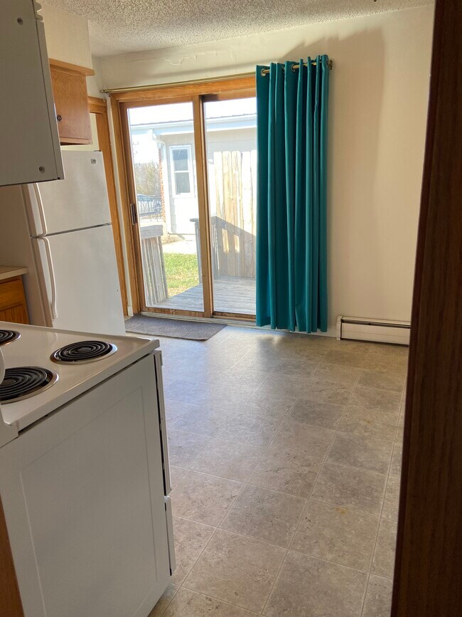 1010 Summit Blvd, Bismarck, ND 58504 Townhouse for Rent in Bismarck