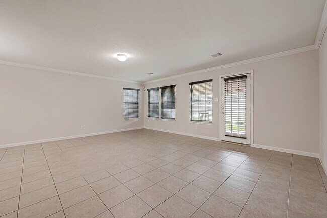 Foto del edificio - 18703 Cinnamon Ash Ct