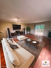 Building Photo - 1784 Park Trail NE
