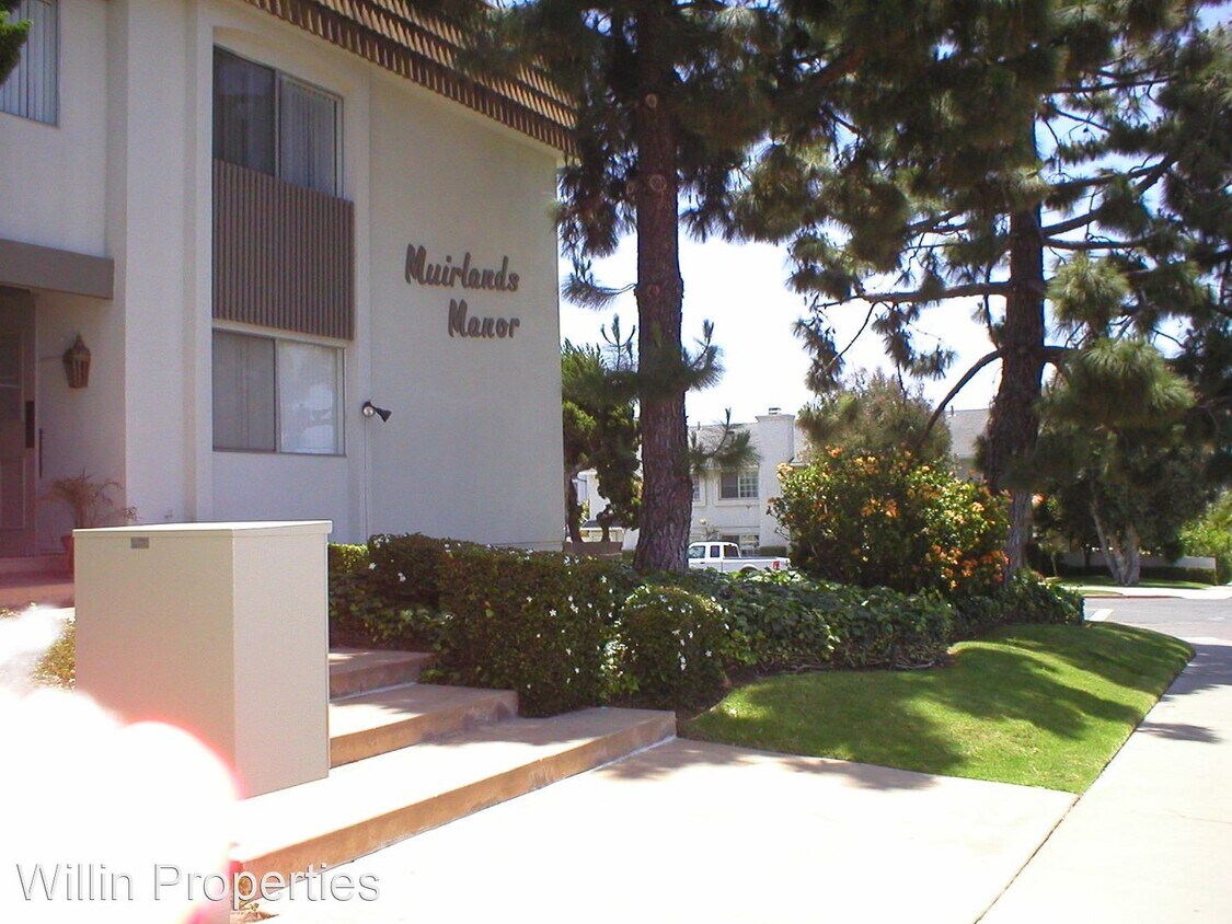 Foto principal - 5255 Cass St