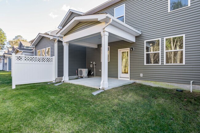 Foto del edificio - 383 Scranton Ln