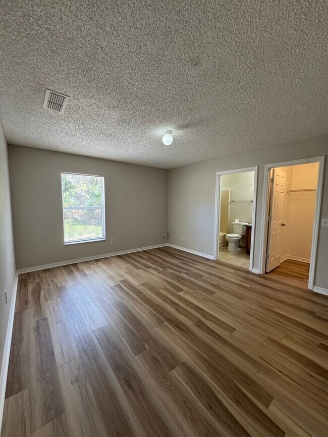 Foto del edificio - 81 S Courtland Blvd