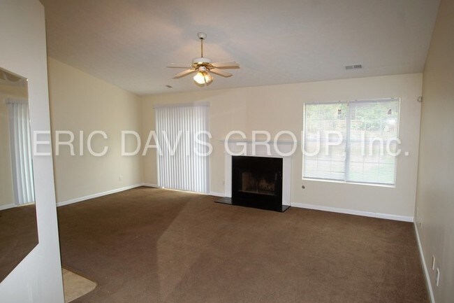Building Photo - 6317 Amberly Rd