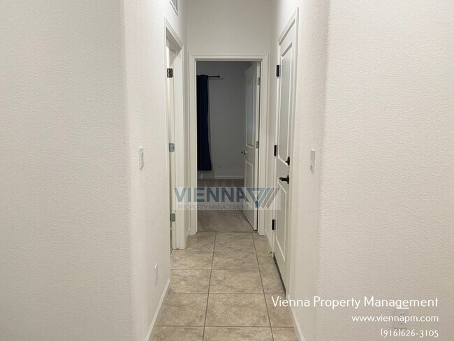 Foto del edificio - 9184 Osterville Dr