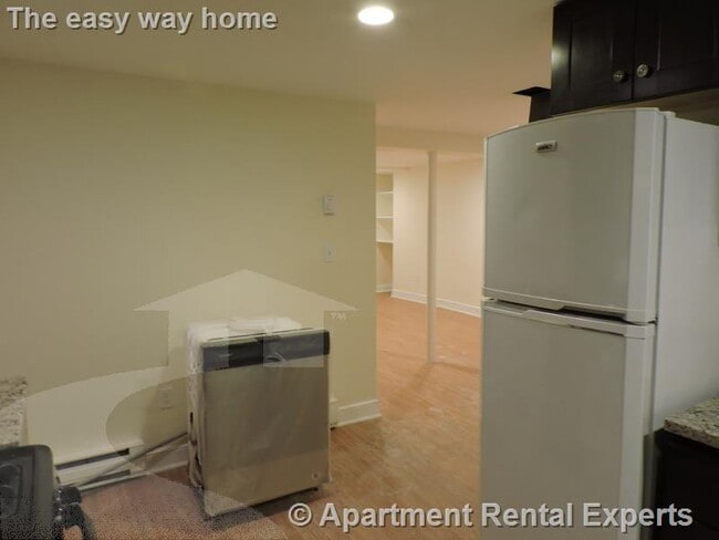 Building Photo - 34 Chatham St