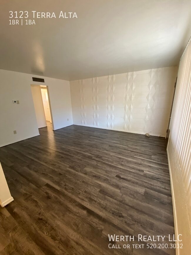 Building Photo - Historic Sam Hughes Community! Brand new w...