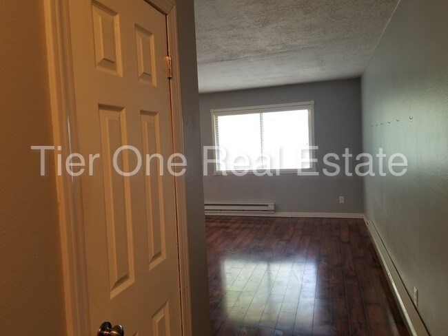 Foto del edificio - 4500 Atherton Dr