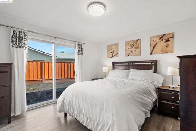 Foto del edificio - 38 Asbury Ct