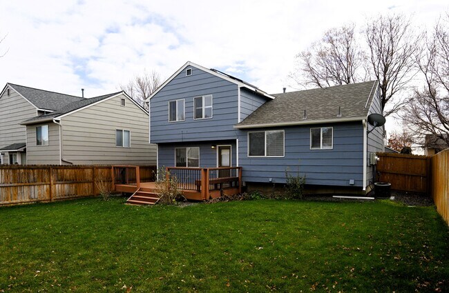 Foto del edificio - 5221 Hudson Cir