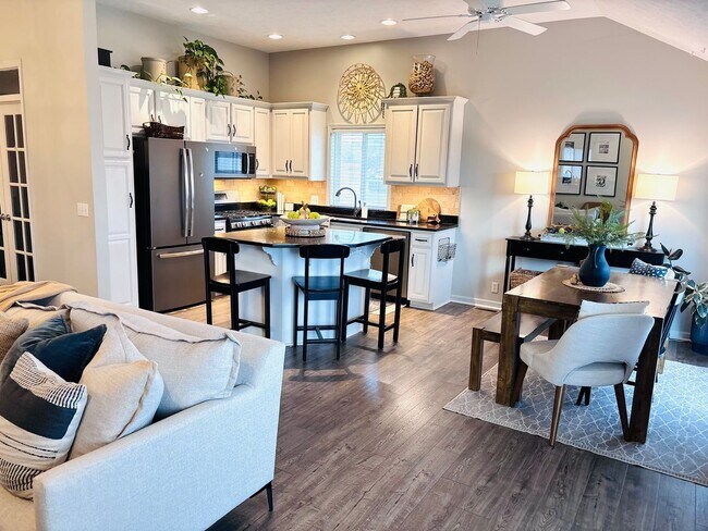 Foto del edificio - Home For Rent In Papillion