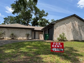 Building Photo - 5926 Par 4 Dr