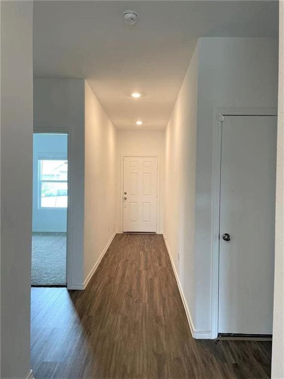 Building Photo - 209 Prairie Dog Town Dr