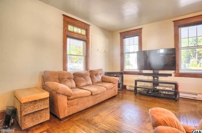 Foto del edificio - 209 S Washington St