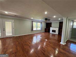 Building Photo - 4895 Evergreen Valley Way