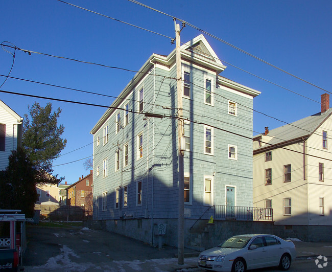 Building Photo - 88-94 Seabury St