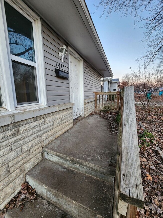 Building Photo - Spacious 3-Bedroom, 1-Bathroom Home AVAILABLE NOW!!