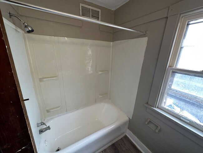 Foto del edificio - 3301-3303 N 29th St. (4 Units)