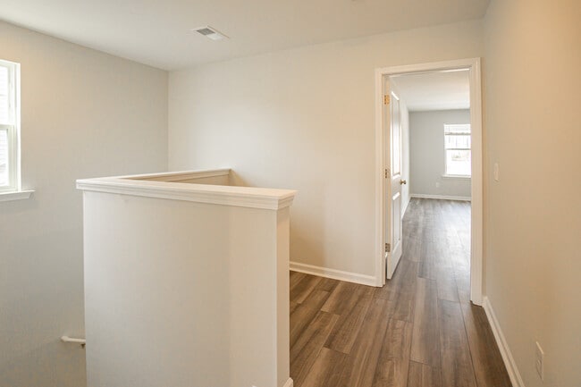 Building Photo - 1154 Semoran Way