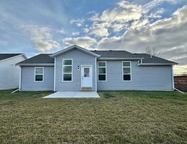 Building Photo - 2245 James Kelly Ln