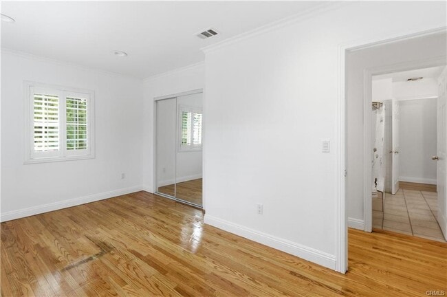 Foto del edificio - 11131 Dempsey Ave