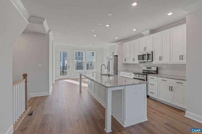 Foto del edificio - 2247 Woodburn Rd