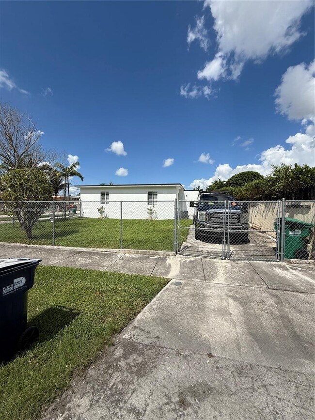 Photo - 2445 SW 90th Ave Apartment