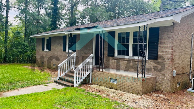 Building Photo - 3380 Avon Rd
