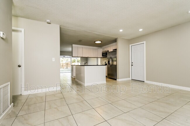 Foto del edificio - 1617 Crystalview Trail