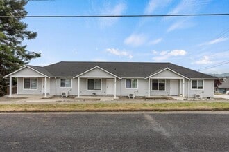 Building Photo - 303 E Broadway Ave