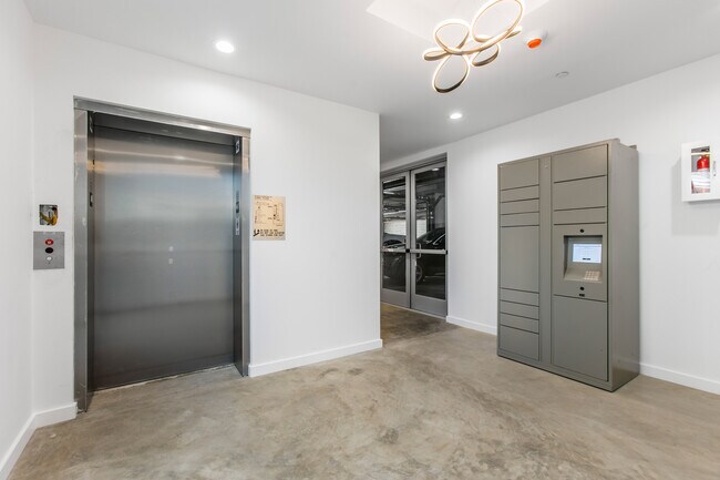 Foto del edificio - 10928 S Inglewood Ave