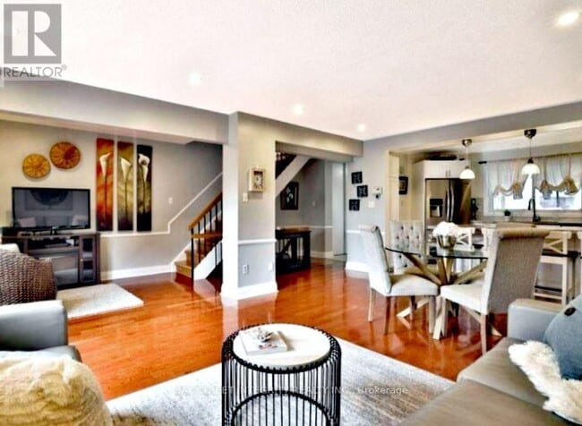 Building Photo - 1580 Lancaster Dr