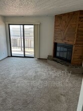 Building Photo - 203 E Arbor Ave