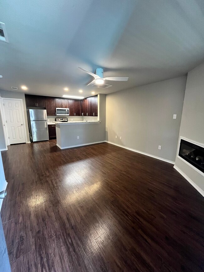 Foto del edificio - 6108 Abrams Rd