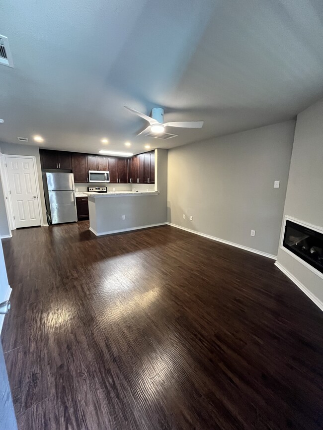 Building Photo - 6108 Abrams Rd