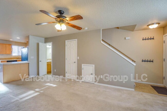 Building Photo - 4000 NE 109th Ave