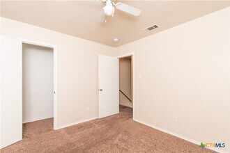 Building Photo - 5701 Redstone Dr