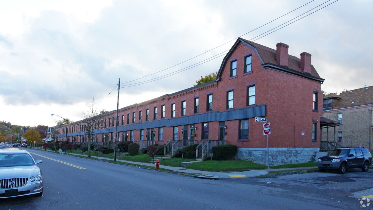 Foto del edificio - 7334-7376 Hamilton Ave