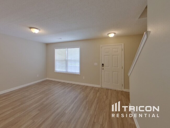 Foto del edificio - 105 Ashewood Lake Dr