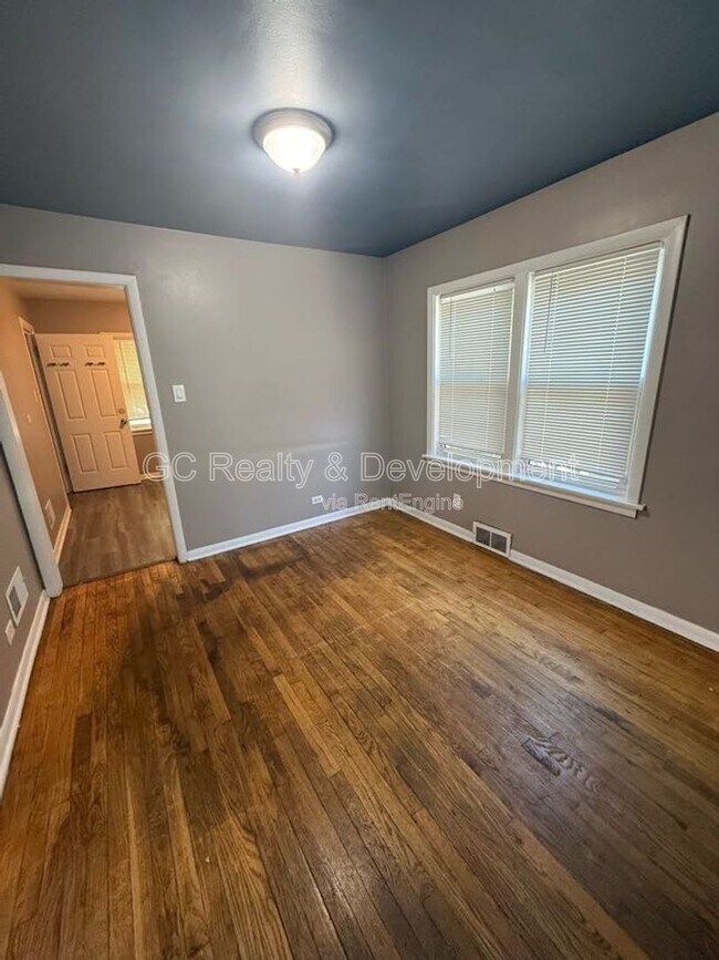 Foto del edificio - 9552 S Greenwood Ave