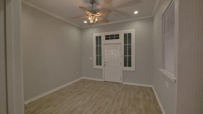 Building Photo - 2021 St Anthony St