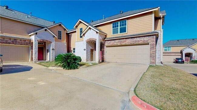Building Photo - 1816 W Villa Maria Rd