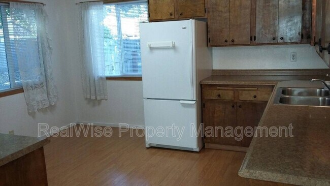 Foto del edificio - 704 SE 11th St