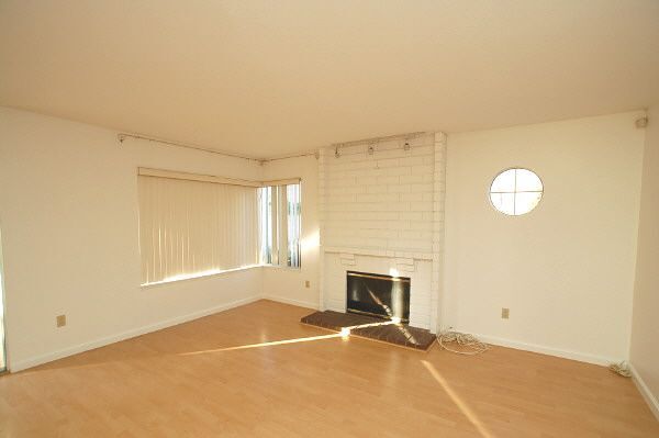 Building Photo - 21255 E Fort Bowie Dr