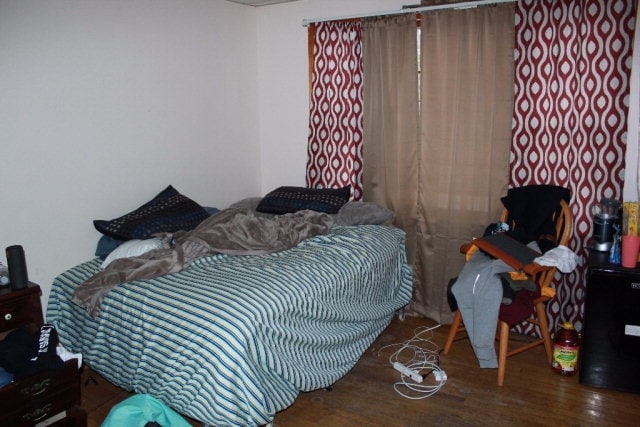 Description 6 - 135 Broad St
