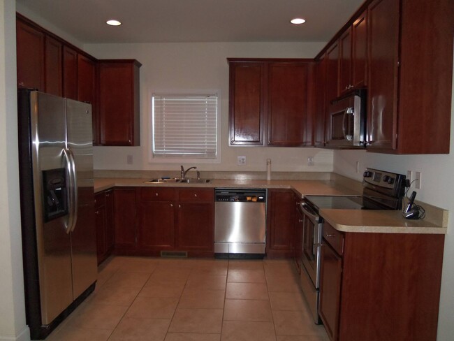 Building Photo - 2029 Rosedale Way