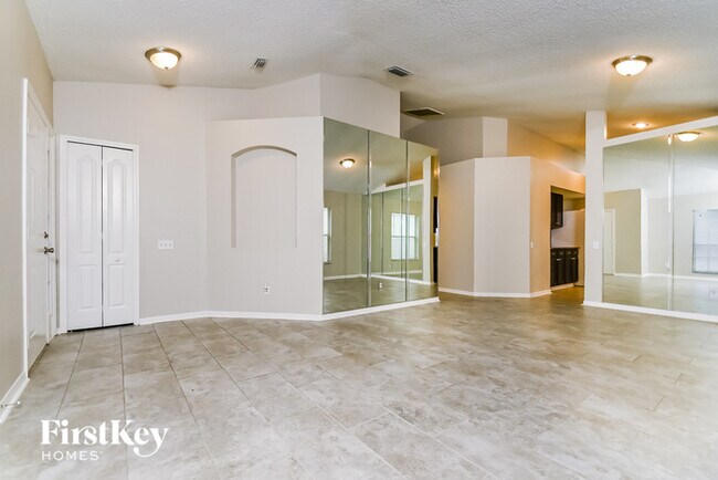 Building Photo - 10519 Walker Vista Dr