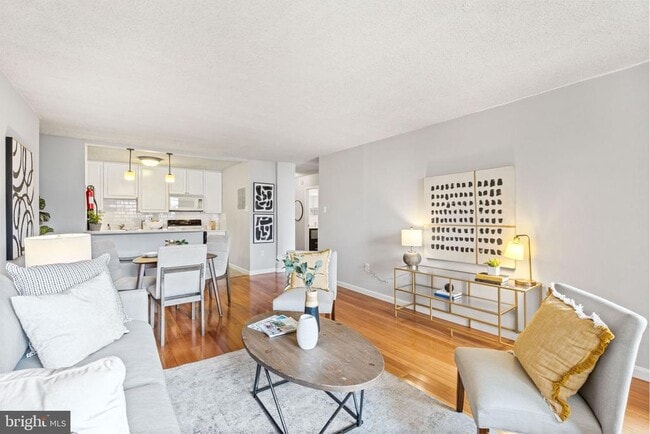 Foto del edificio - 1325 18th St NW