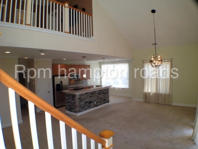 Foto del edificio - 7231 Newport Ave